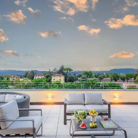 Luce Terrace Panoramic Loft With Elevator, Park In Apartament