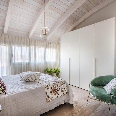 Luce Terrace Panoramic Loft With Elevator, Park In