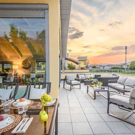 Luce Terrace Panoramic Loft With Elevator, Park In *