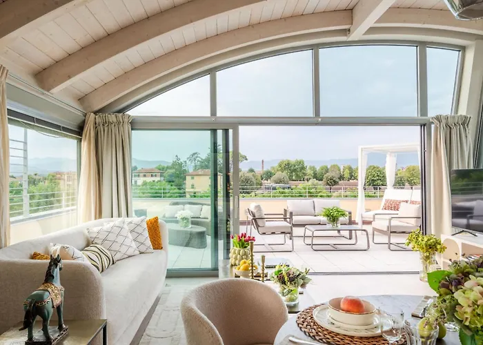 Luce Terrace Panoramic Loft With Elevator, Park In * ルッカ