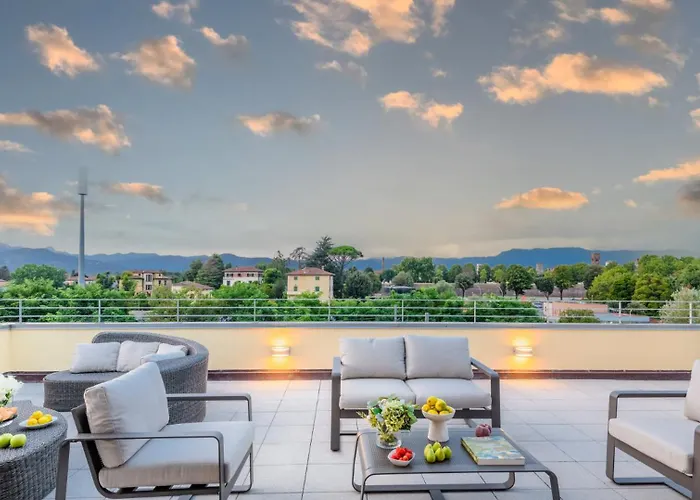 Luce Terrace Panoramic Loft With Elevator, Park In アパート